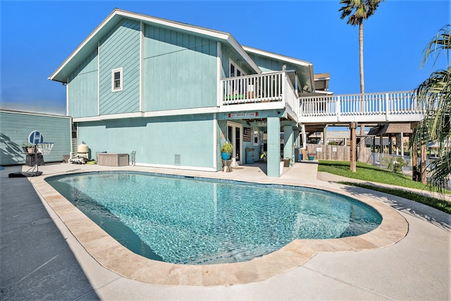 back of house featuring a patio