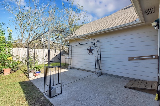 8226 Point Pendleton Dr, Tomball, TX 77375 - view of patio / terrace