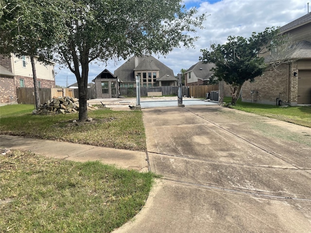 9415 Emerald Lakes Dr, Rosharon, TX 77583