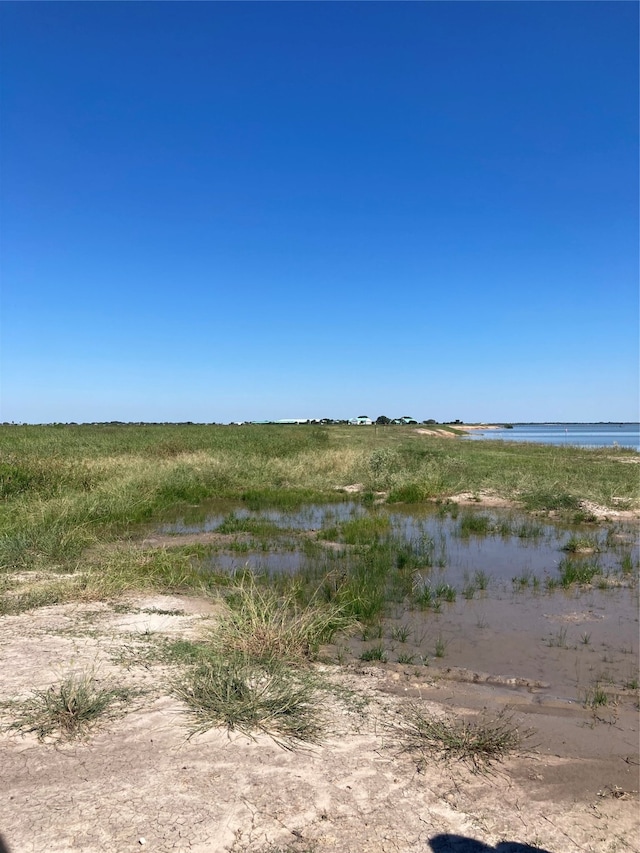 Listing photo 3 for 28 N Driftwood Shrs, Port Lavaca TX 77979