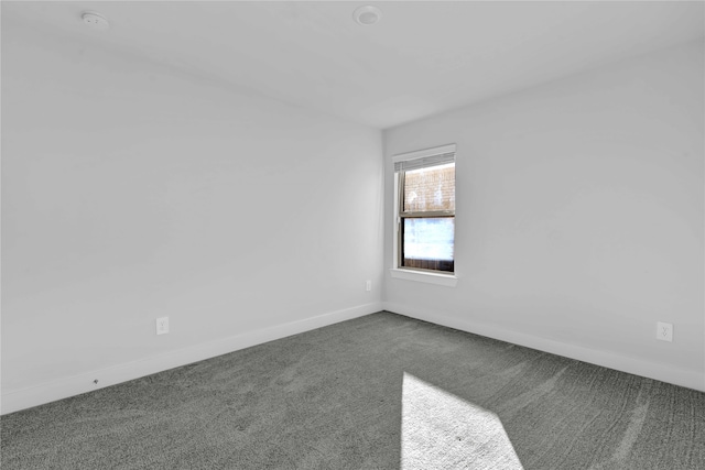 empty room with carpet