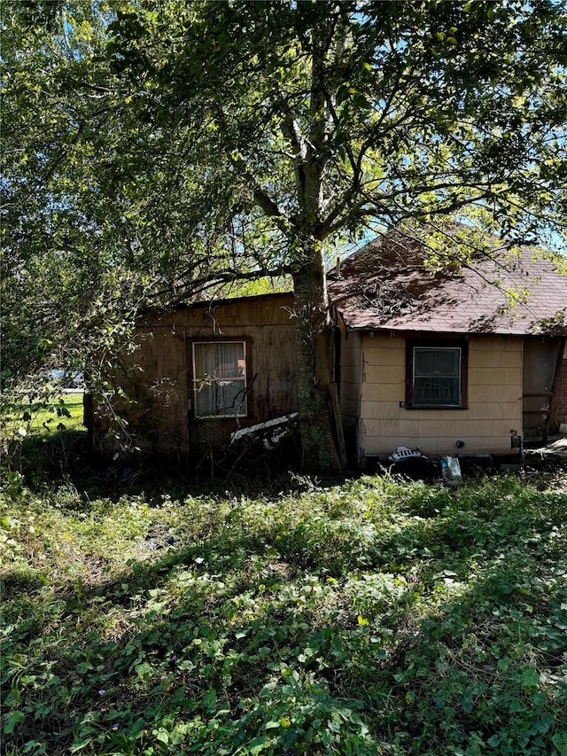 view of property exterior