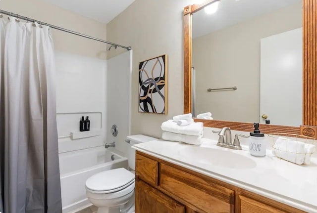 full bathroom with vanity, toilet, and shower / bath combo