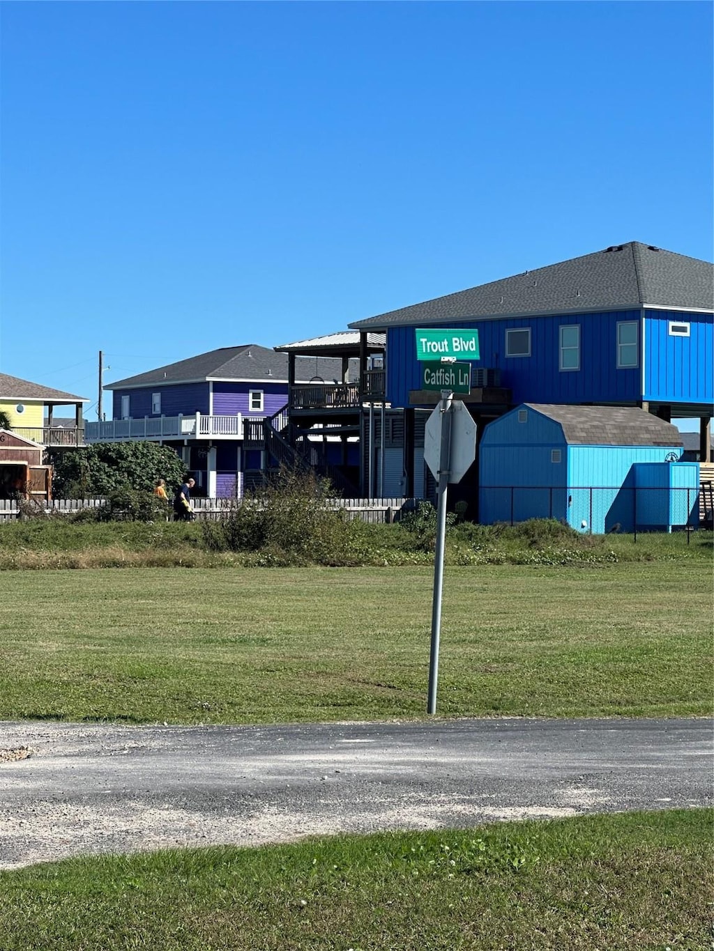 905 Trout, Crystal Beach, TX 77650
