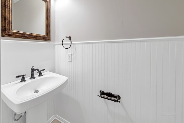 bathroom with sink