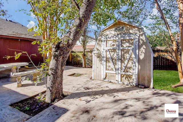 view of outbuilding