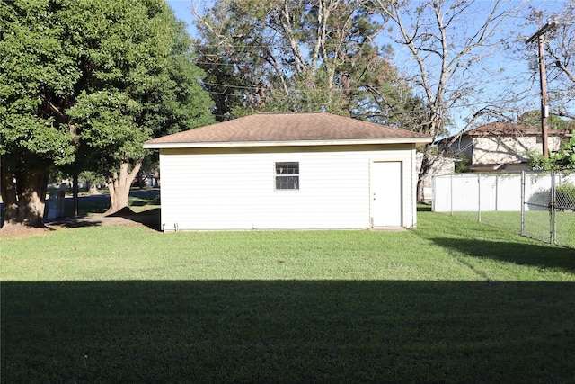 exterior space featuring a lawn