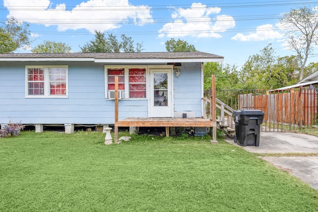 exterior space featuring a lawn