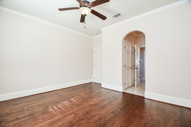 unfurnished room with light hardwood / wood-style floors, ceiling fan, and crown molding