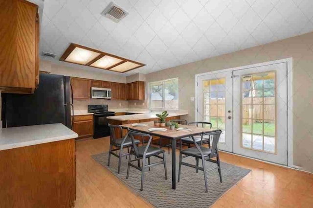 dining room with french doors