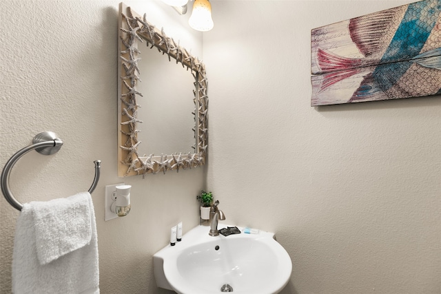 bathroom with sink