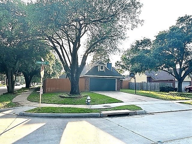 exterior space featuring a yard