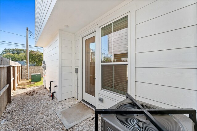 3109 Jensen Dr Unit B, Houston, TX 77026 - view of exterior entry