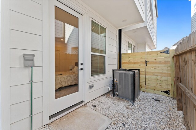 3109 Jensen Dr Unit B, Houston, TX 77026 - view of patio featuring central air condition unit