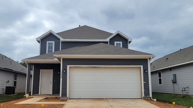 view of front facade featuring a garage