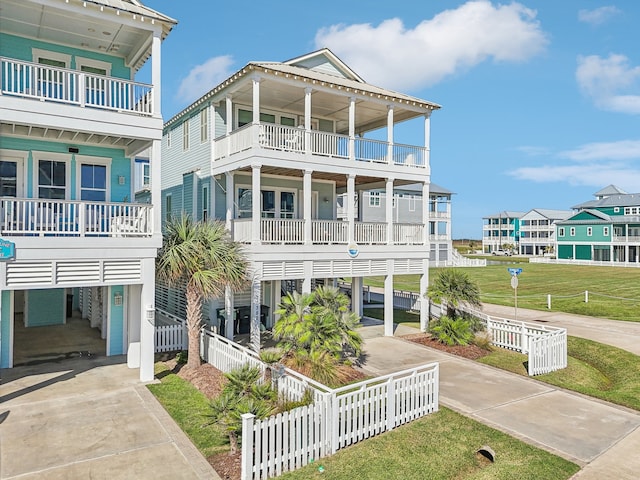 view of front of property with a carport