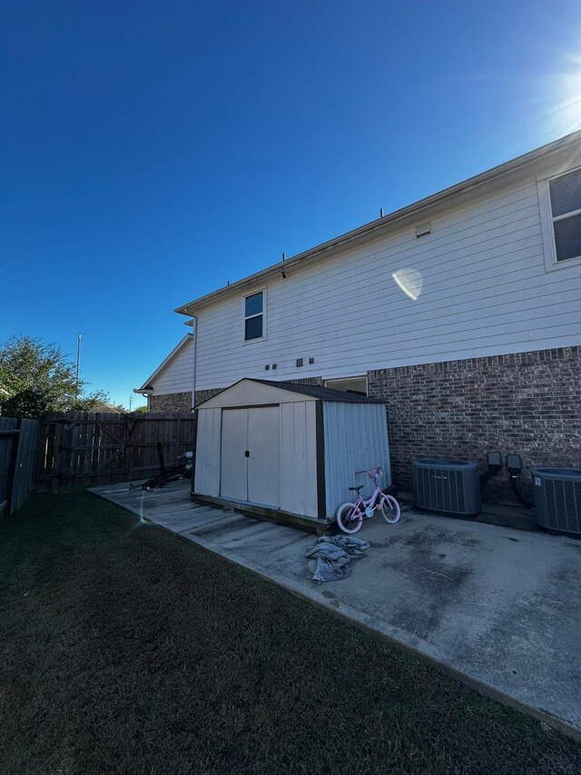 8507 Starling Ct, Baytown, TX 77521 - photo 43