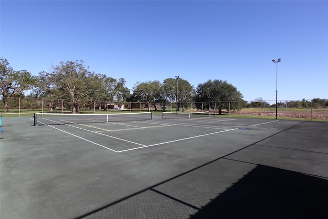 381 Horse Shoe Trl, Angleton, TX 77515 - photo 14