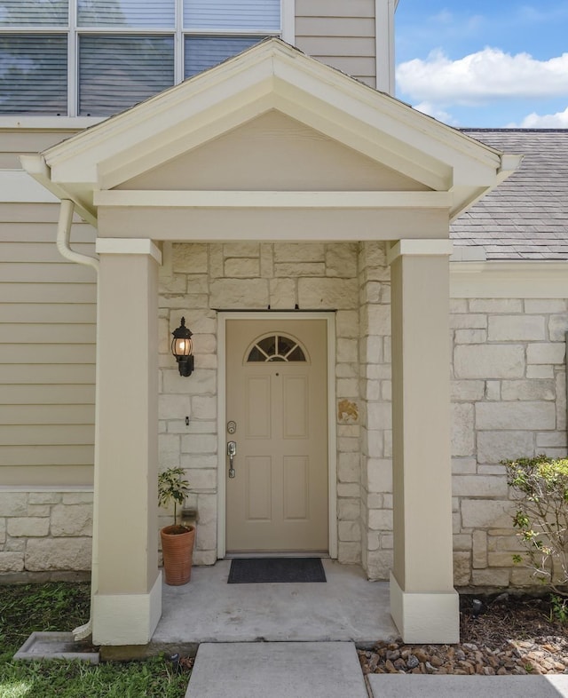 view of property entrance