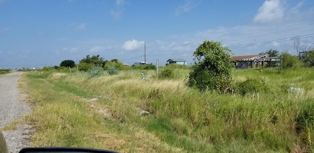 300 W Royal Oak Ln, Rockport, TX 78382 - photo 3