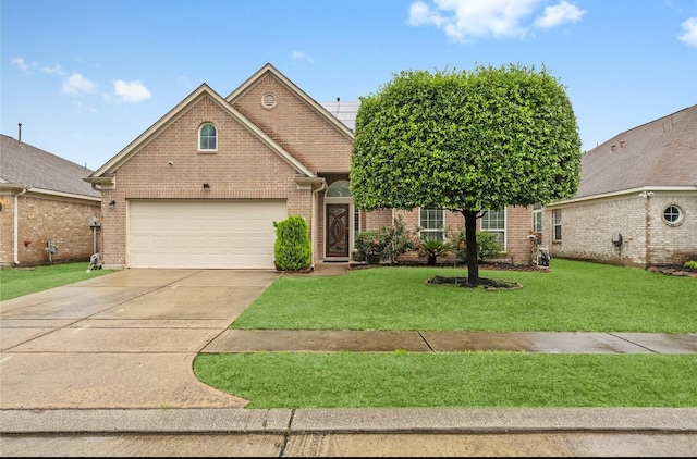 view of front facade featuring a front yard