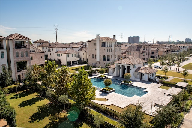 view of swimming pool