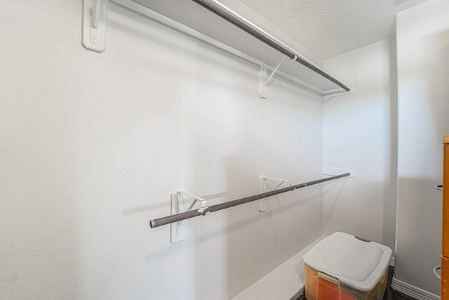 8215 Arrowhead Ln, Houston, TX 77075 - view of walk in closet