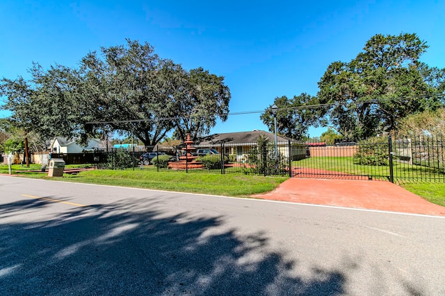 exterior space featuring a front lawn