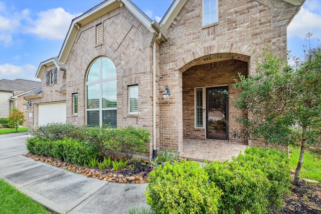 view of front of house with a garage