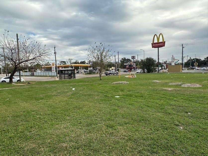 9603 Homestead Rd, Houston, TX 77016