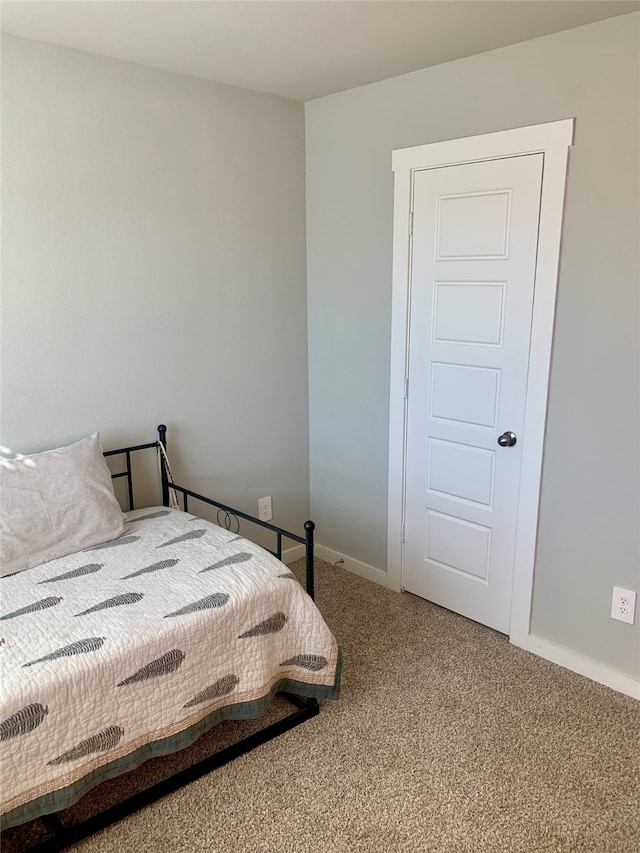 bedroom with carpet