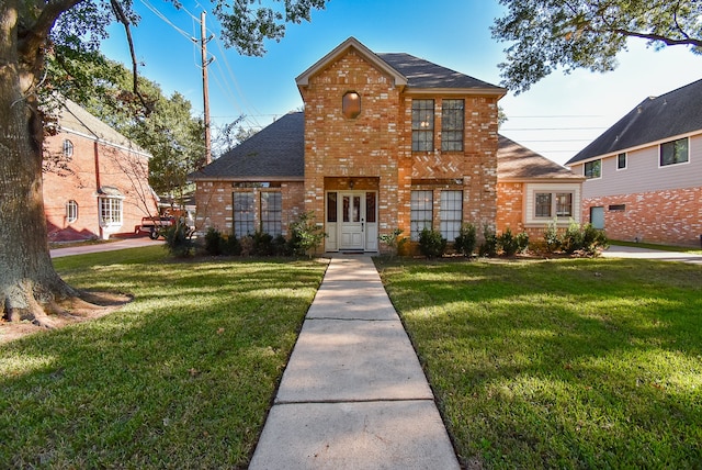 view of front of house featuring a front yard