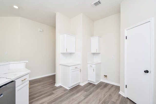 washroom featuring light wood-type flooring