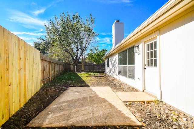 view of yard with a patio