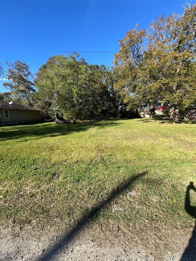 Listing photo 2 for 6024 Jackson Ln, Texas City TX 77591