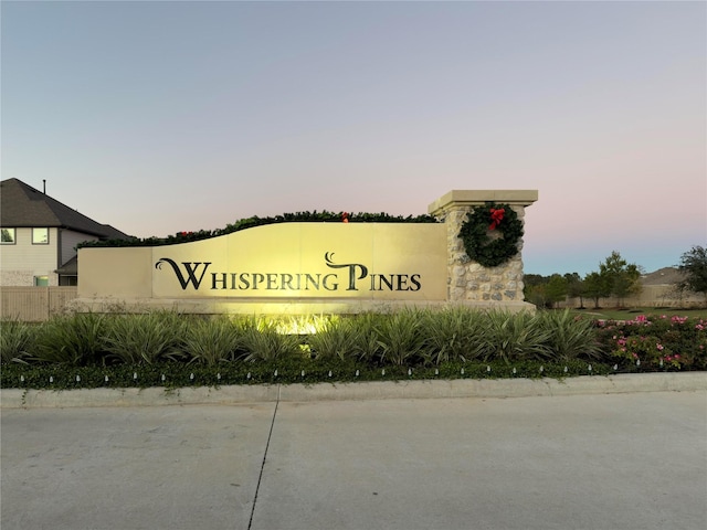 view of community / neighborhood sign