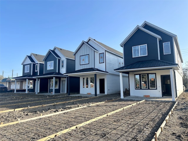 view of front of home featuring a porch