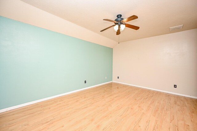 1727 Mickle Creek Dr, Houston, TX 77049 - photo 22