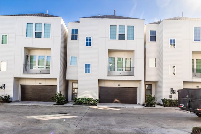 view of townhome / multi-family property