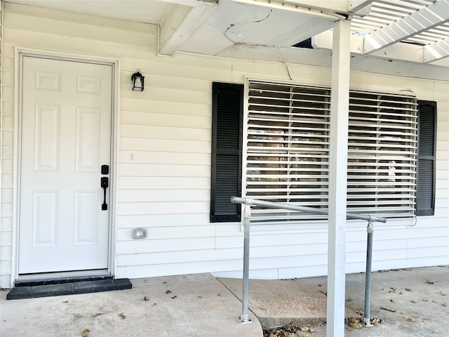 view of doorway to property