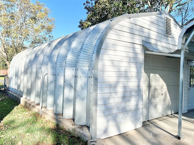 view of outdoor structure