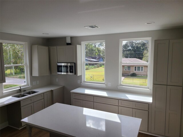 938 Ellington St, Houston, TX 77088 - photo 12