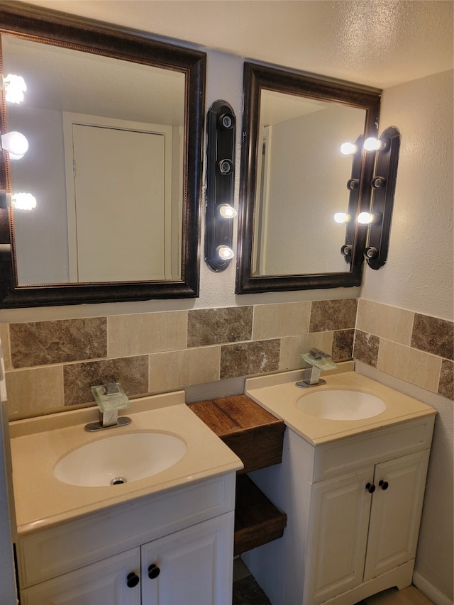 bathroom with backsplash and vanity