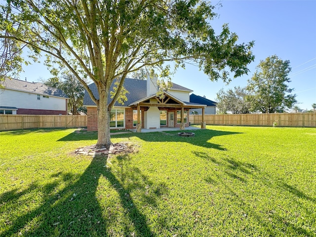 view of yard with a patio