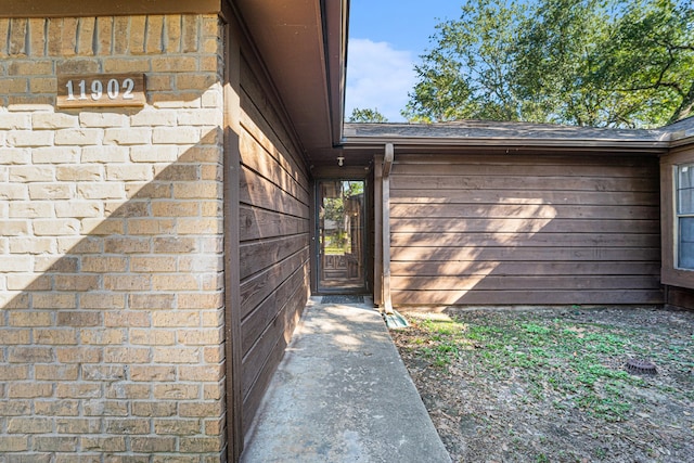 view of property entrance