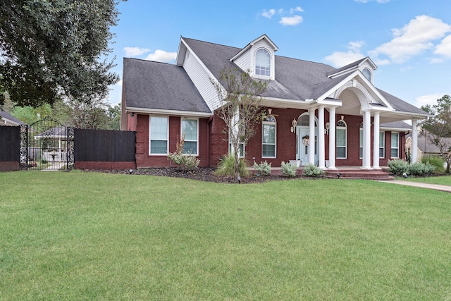 view of front of house featuring a front yard