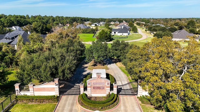 Listing photo 2 for 22709 Rosehurst Dr, Tomball TX 77377