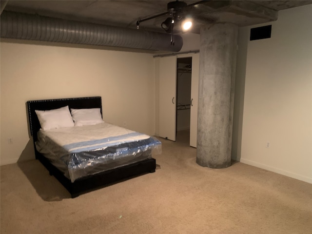 bedroom with carpet flooring and ceiling fan