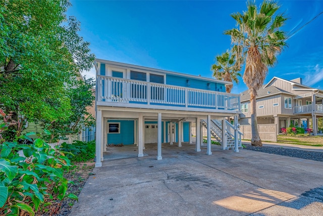 view of front of house with a carport