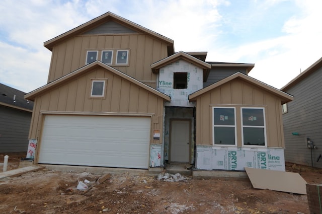 view of front of property featuring a garage